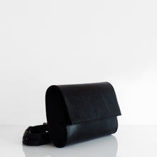 Load image into Gallery viewer, GEOMETRIC CLUTCH