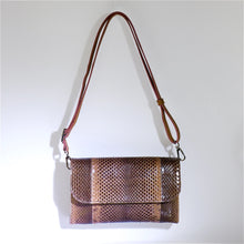 Load image into Gallery viewer, PRECIOUS CLUTCH