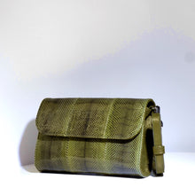 Load image into Gallery viewer, PRECIOUS CLUTCH