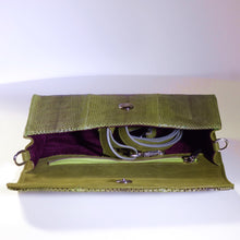 Load image into Gallery viewer, PRECIOUS CLUTCH